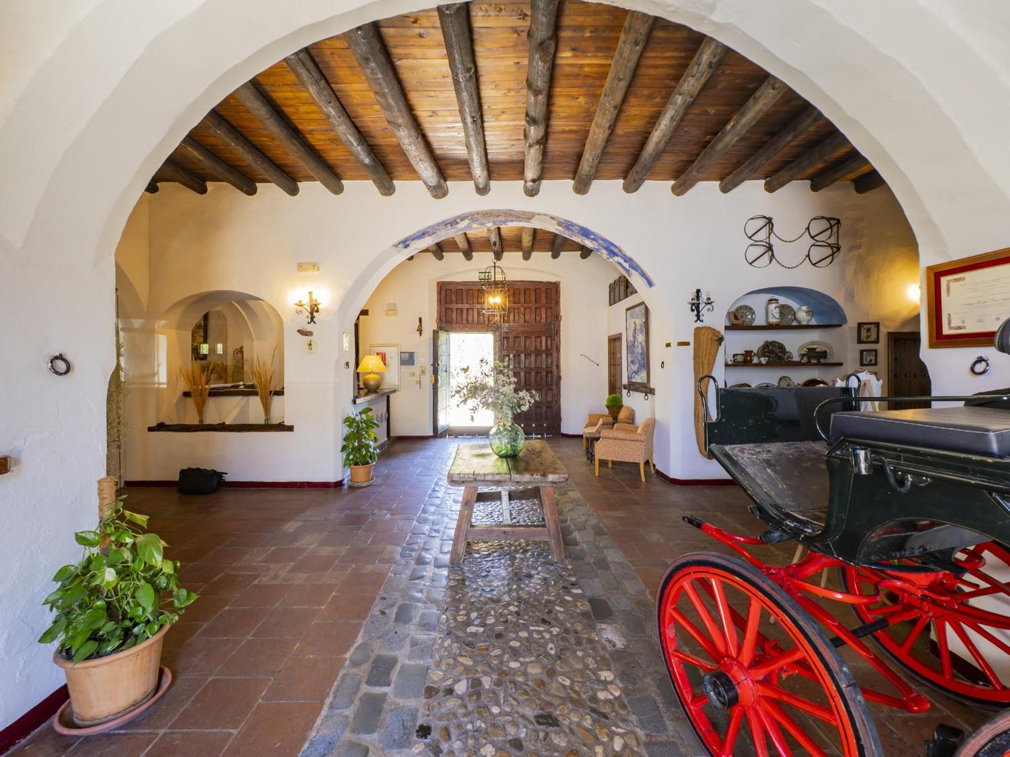Cubo'S Hotel Cortijo San Antonio Касарабонела Экстерьер фото