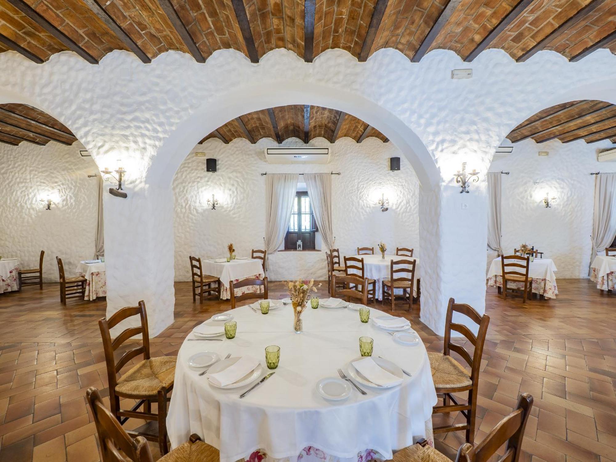 Cubo'S Hotel Cortijo San Antonio Касарабонела Экстерьер фото