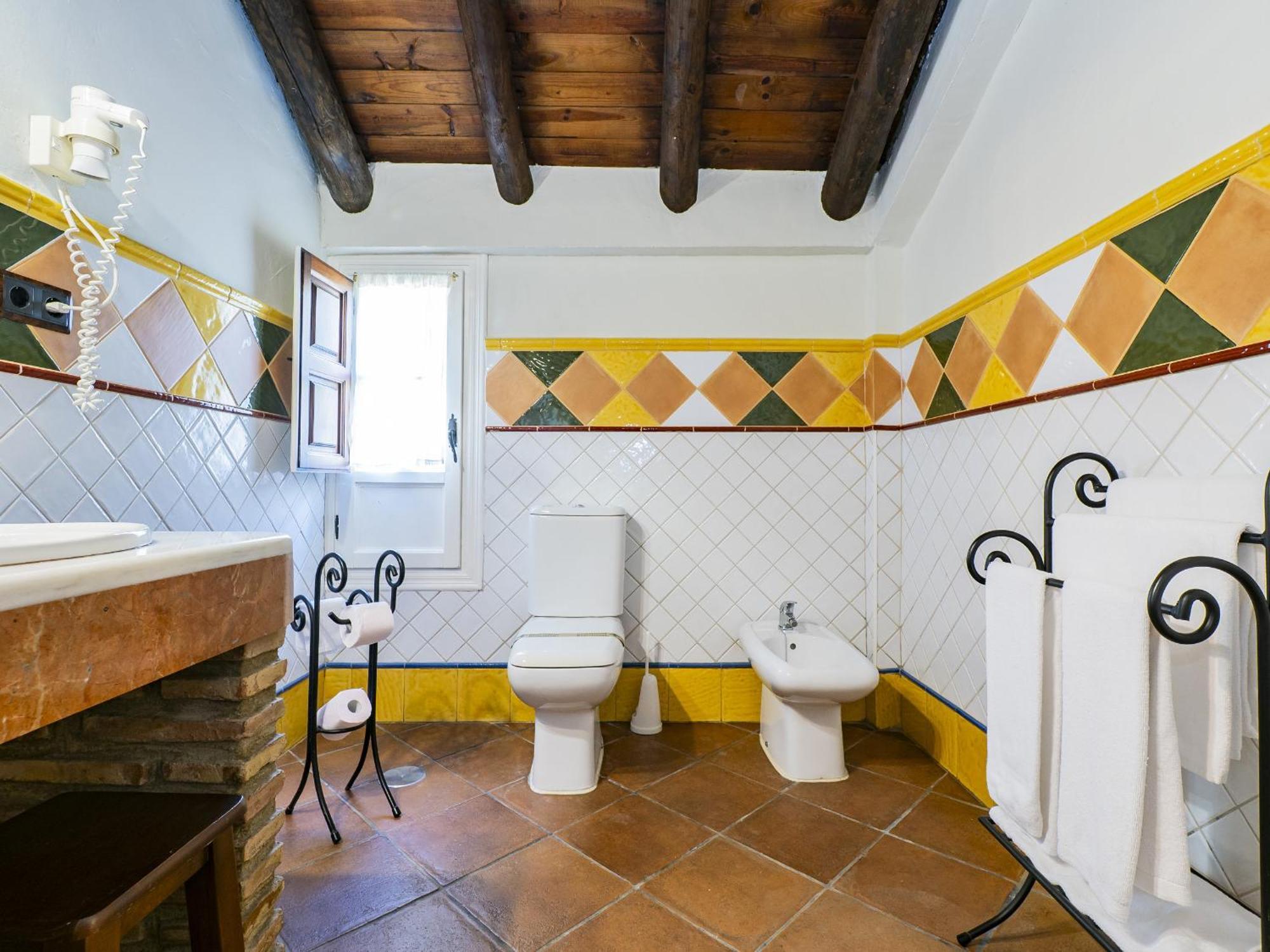 Cubo'S Hotel Cortijo San Antonio Касарабонела Экстерьер фото